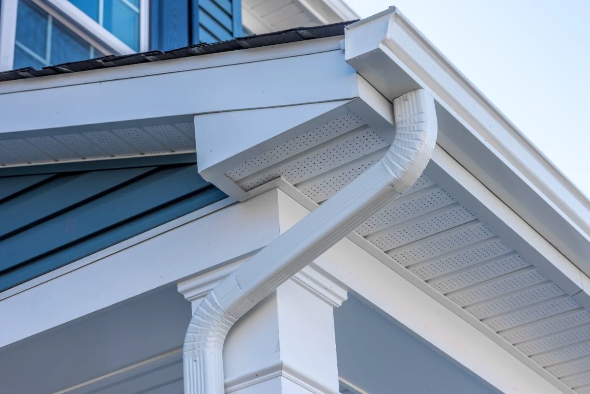 K-style seamless gutter installation on Fort Wayne home